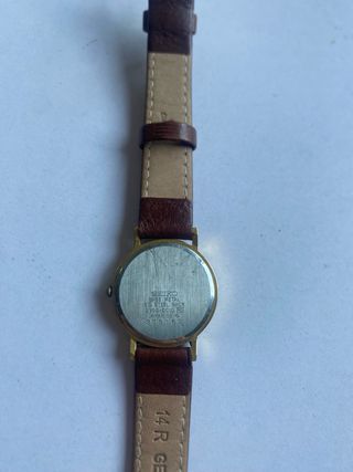 Reloj Seiko Quartz Dorado y Marrón