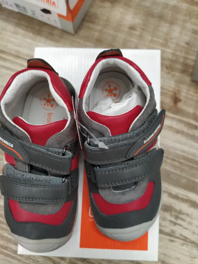 Zapatillas Biomecanics Talla 24