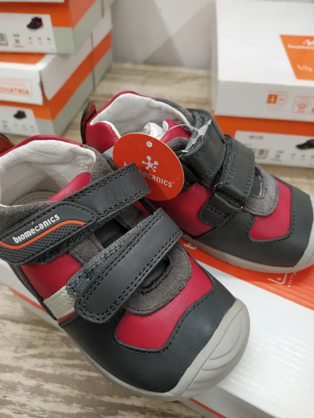 Zapatillas Biomecanics Talla 24