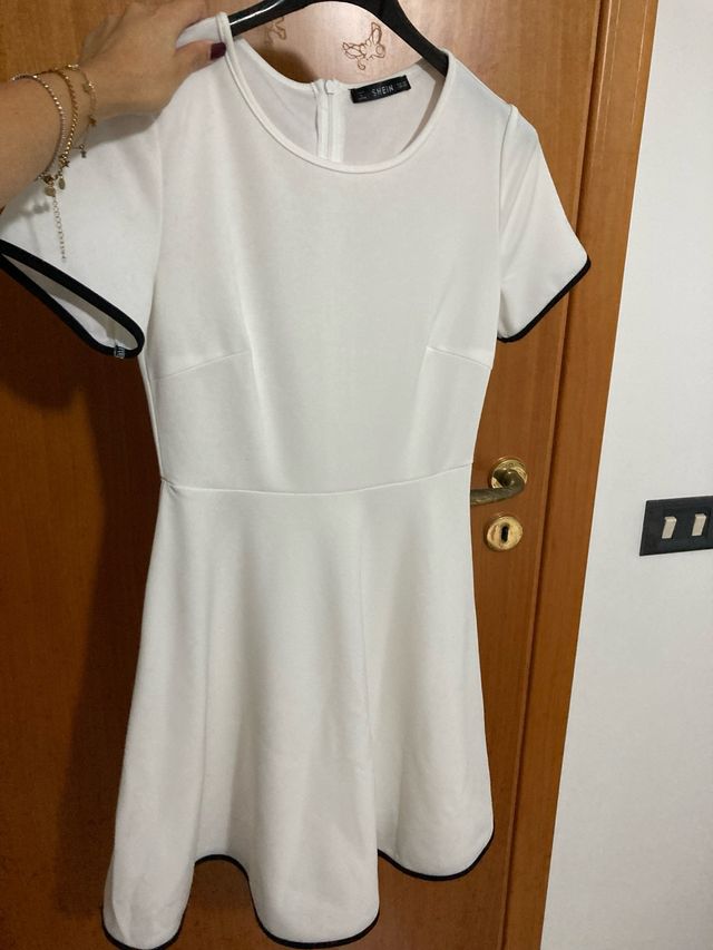 Vestito bianco SHEIN con bordi neri