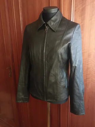 Cazadora cuero genuino El Corte Inglés mujer