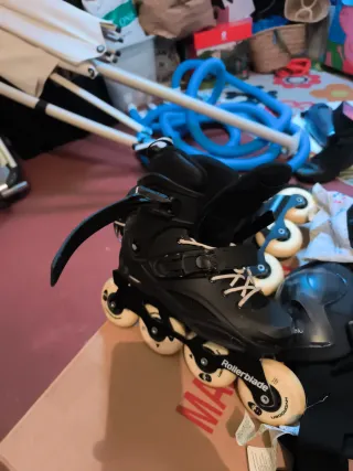 Patines en línea Rollerblade + Protecciones