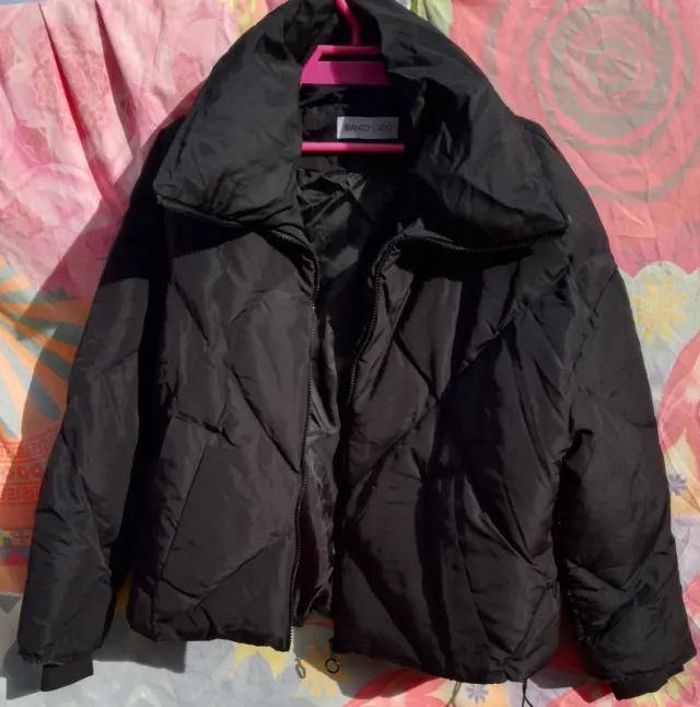 PLUMÍFERO IMPERMEABLE CHUBASQUERO NEGRO