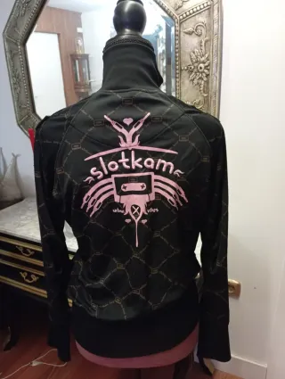 Sudadera mujer negra y rosa