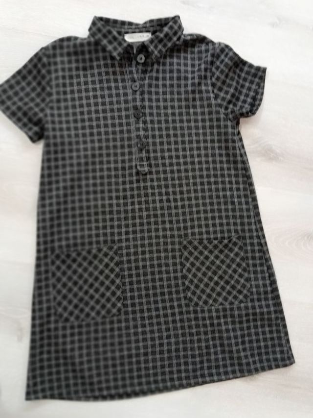 Vestido Zara con bolsillos. T. 13/14