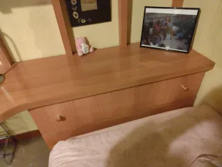 Cama nido, cajonera, cabecero,  encimera, estantes