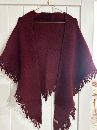 Ponchos blanco ,negro,burdeos y gris  unidad