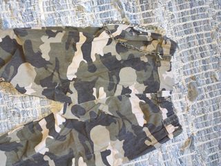 Pantalones camuflaje militares