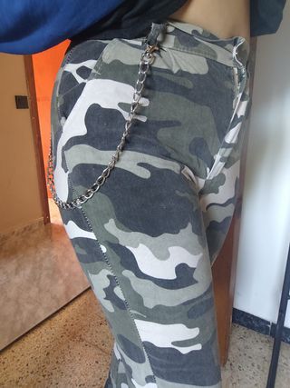 Pantalones camuflaje militares