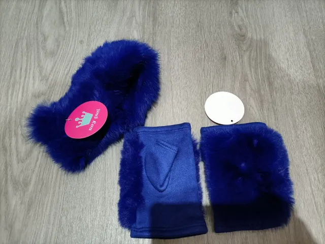 Conjunto cuello y guantes azul