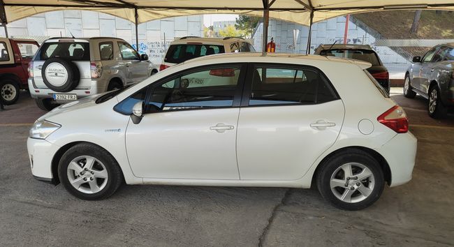 Toyota Auris 2011, foto 3