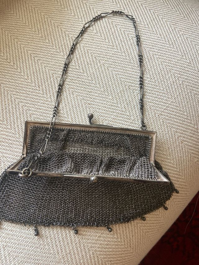 Bolso de plata antiguo