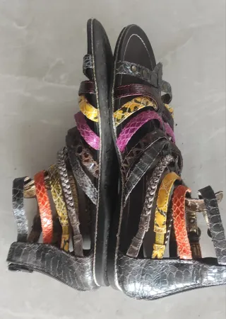 Sandalias romanas multicolor talla 40