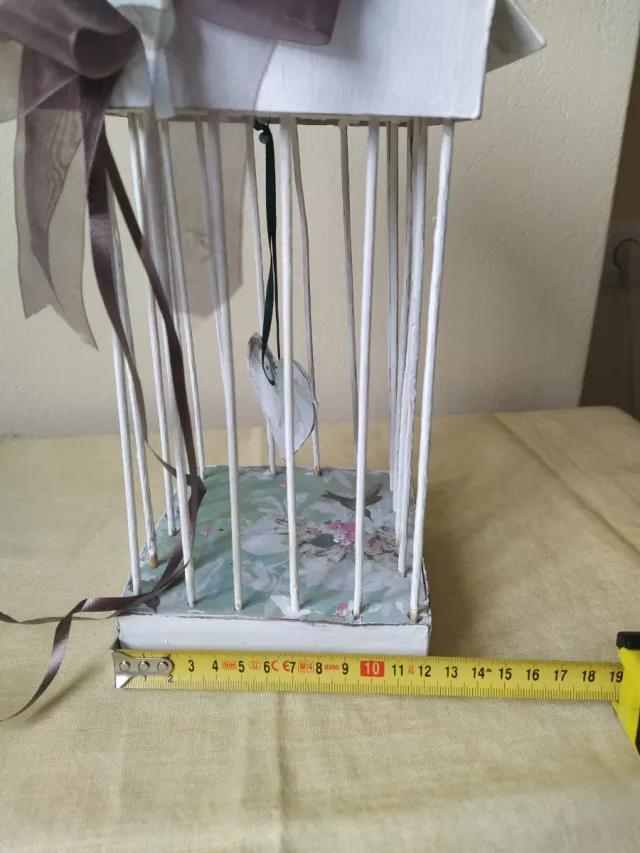 Adorno jaula decorativa mariposa