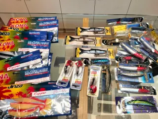 Señuelos de pesca y material de montaje