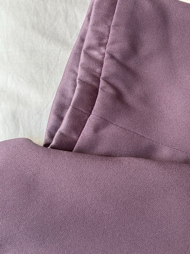 Traje morado para eventos