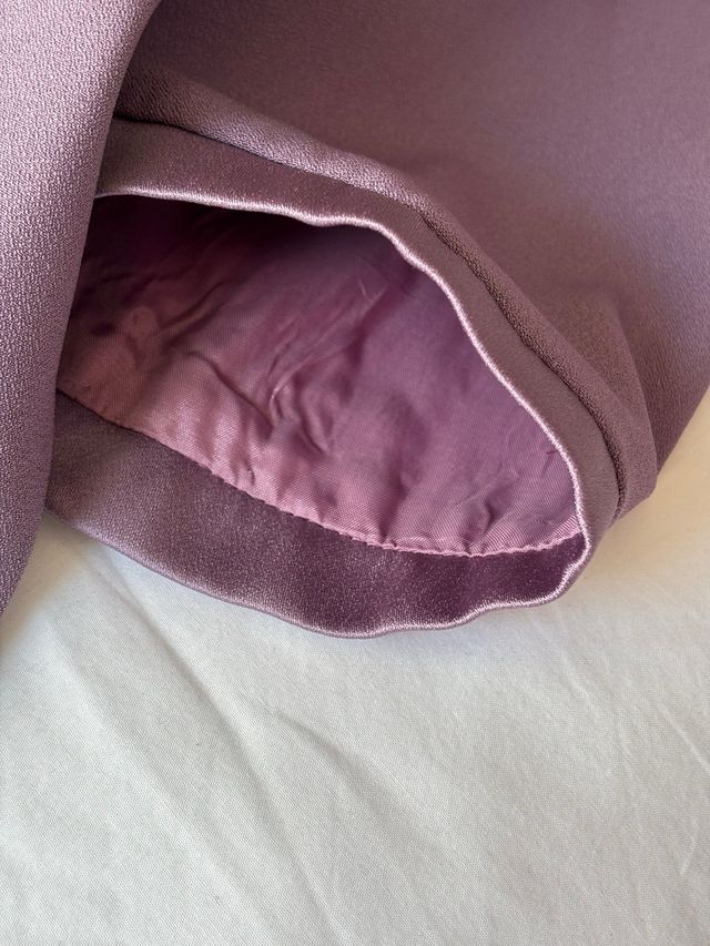 Traje morado para eventos