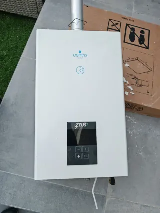 Termo de agua Zeus 3