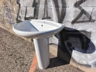 Lavabo Roca con pedestal