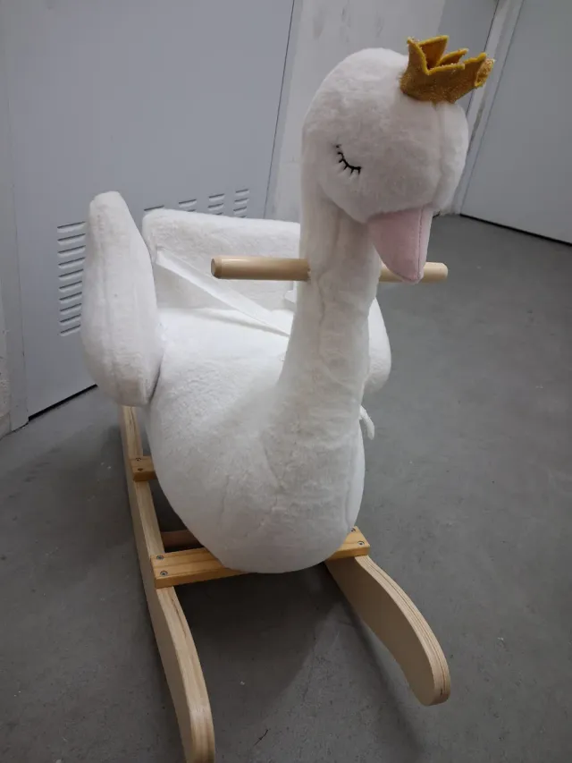 Balancín Cisne Peluche Corona