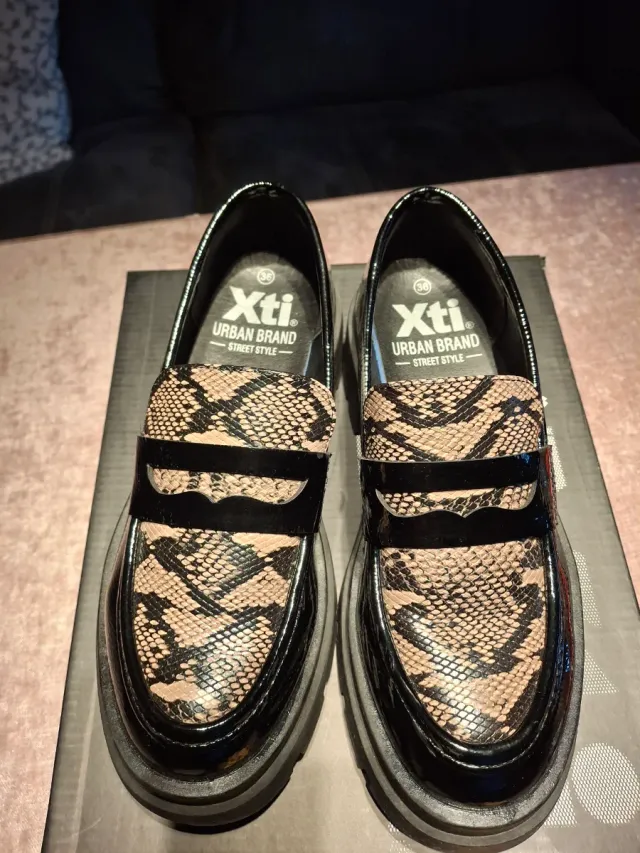 Mocasines Xti Serpiente Talla 36