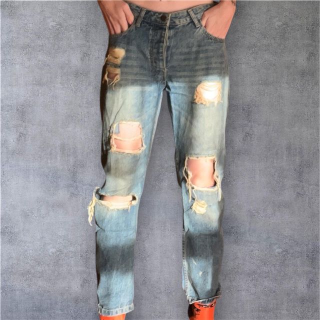 Pantalón vaquero rotos