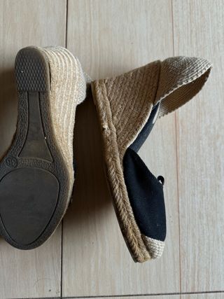 Alpargatas negras y beige talla 36