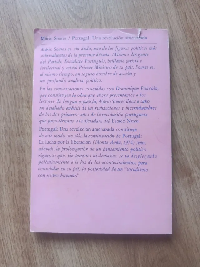 Una revolución amenazada