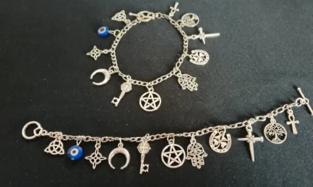 Pulsera de protección y suerte con amuletos