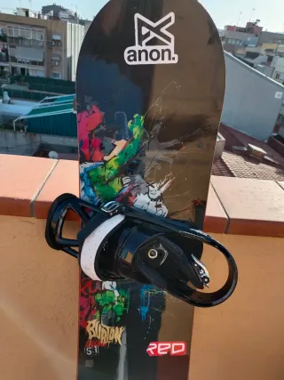 Tabla Snow Burton con fijaciones Anon