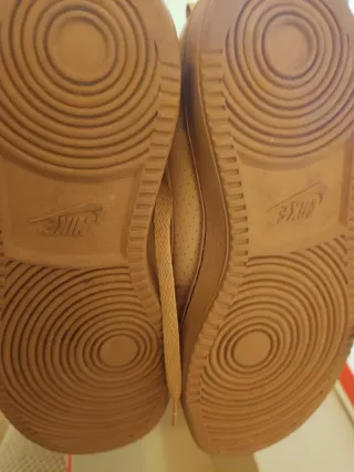 Botas Nike color camel