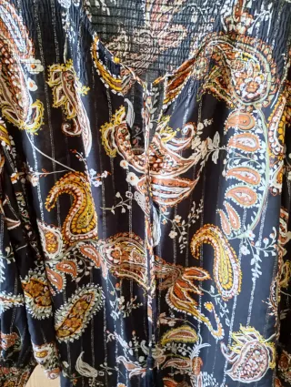 Blusa October negra estampada