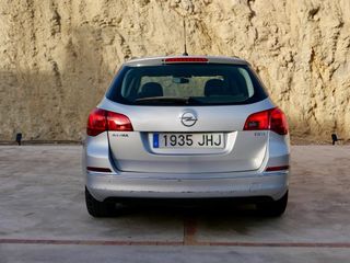 Opel Astra 2015