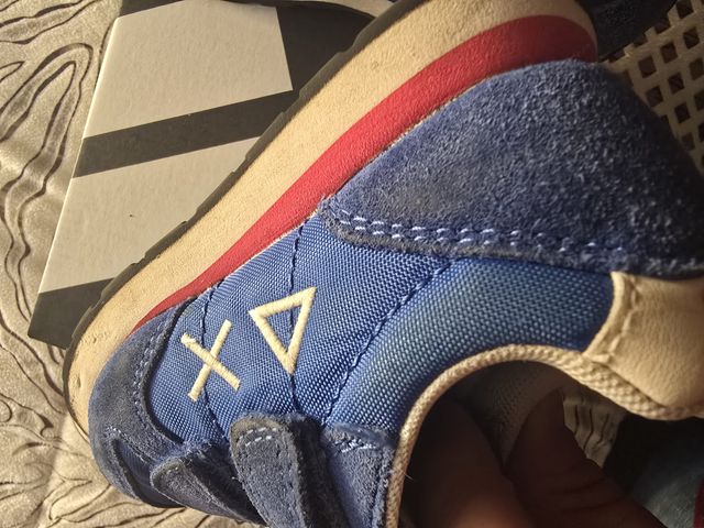 Scarpe bimbo blu con velcro