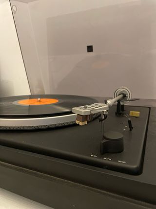 Tocadiscos Vieta G100 Negre necessita intervenció