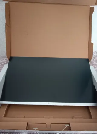 Monitor HP Series 5 524sf 23.8 FHD Negociable