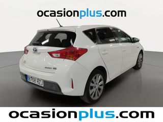 Toyota Auris Hybrid Active 100 kW (136 CV)