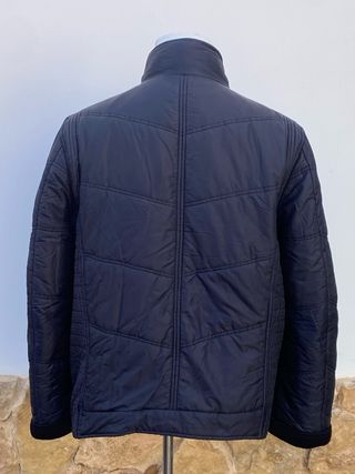 Chaqueta Armani acolchada