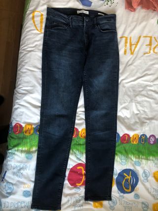 Pantalón vaquero Mango azul