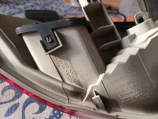 Piloto Trasero Derecho Renault Laguna III. Valeo.