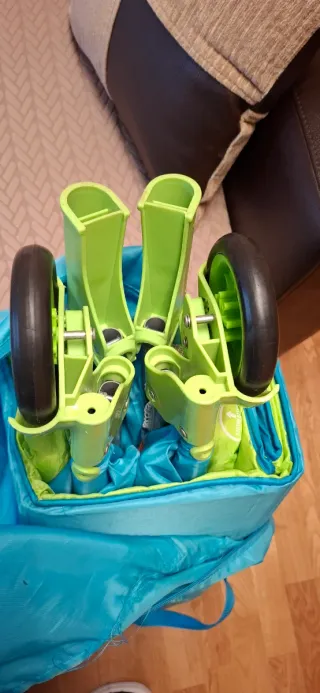 Cuna de viaje azul sin apenas uso,marca asalvo