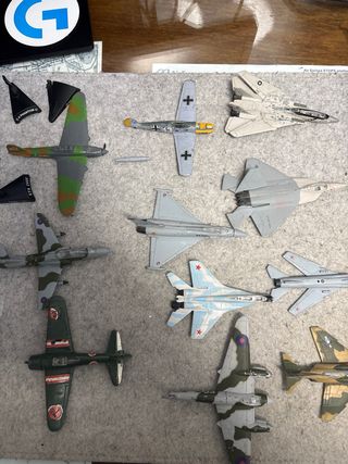 Lote maquetas aviones para restaurar.