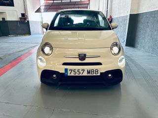 Abarth 595 2022