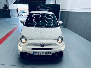 Abarth 595 2022