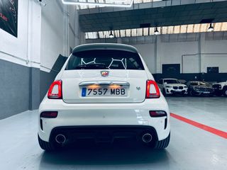 Abarth 595 2022
