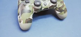 Mando PS4 DualShock 4 Camuflaje Verde Camo