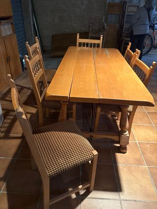 Mesa rústica de pino