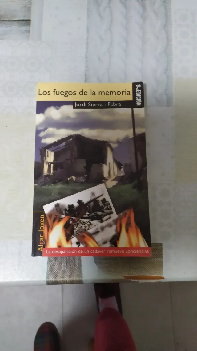 LOS FUEGOS DE LA MEMORIA