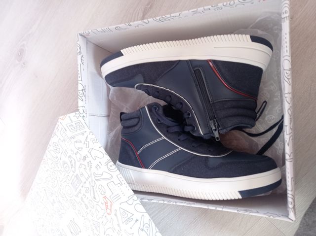 Botas niño Freestyle nº 36. Nuevos.