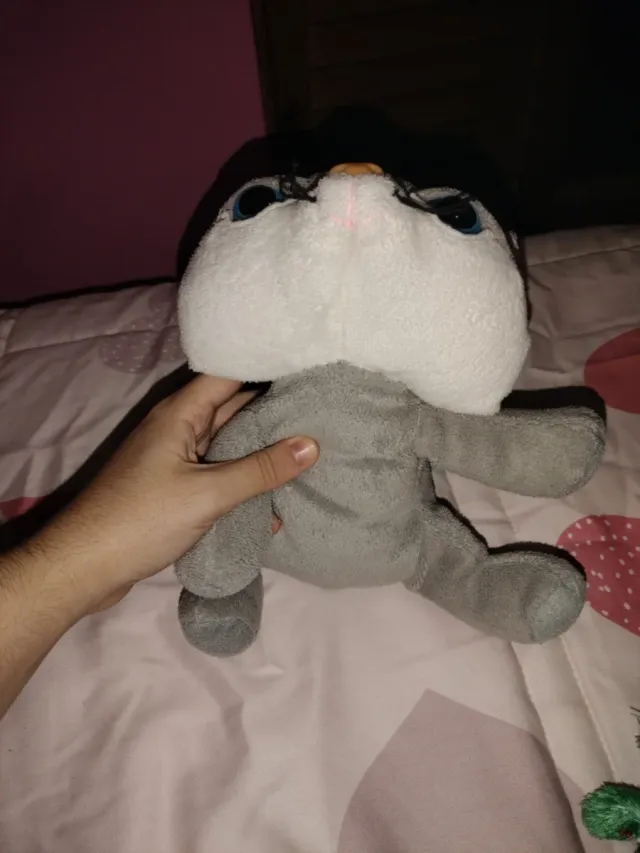 Peluche gato gris
